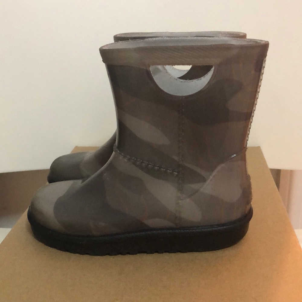 Kid Ugg rain boot